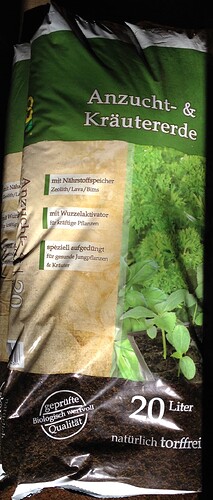 Anzuchterde Famila 1