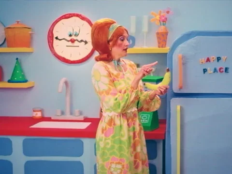 Tv Show Hello GIF by Happy Place