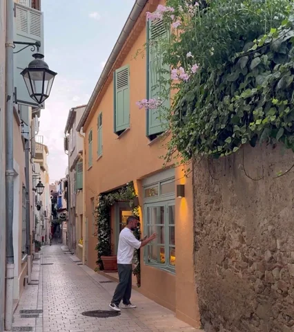 Croissant Saint Tropez GIF by Cedric Grolet