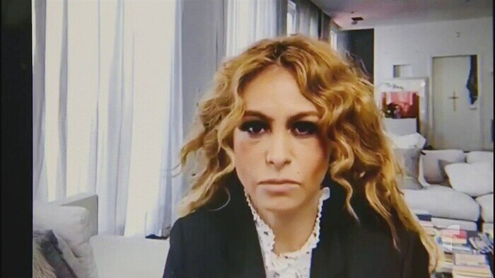 200720_4201911_Ojerosa_y_demacrada__asi_peleo_Paulina_Rubio