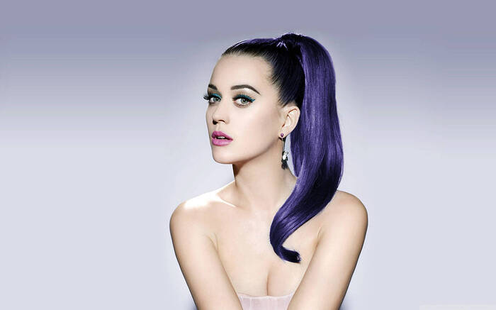 katy-perry-with-purple-ponytail-6ic1z2ozdgchzzel