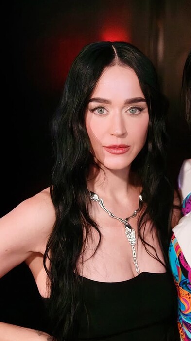 Screenshot_2025-06-18-11-23-42-182_com.android.chrome-edit